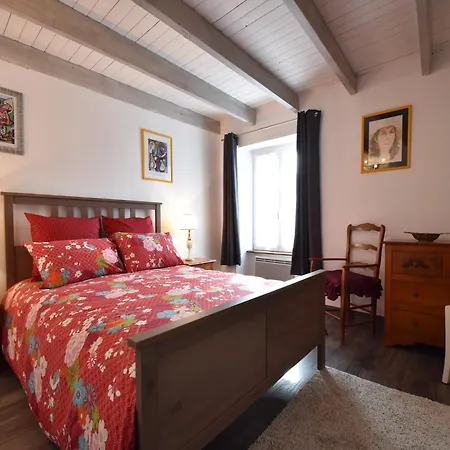 Quiet Normandy Retreat Holiday home Saint-Remy-des-Landes