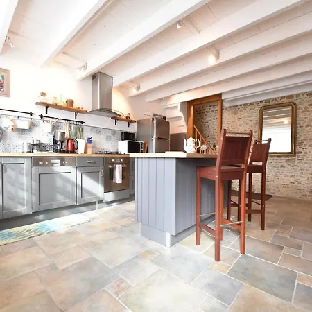 Quiet Normandy Retreat Saint-Remy-des-Landes