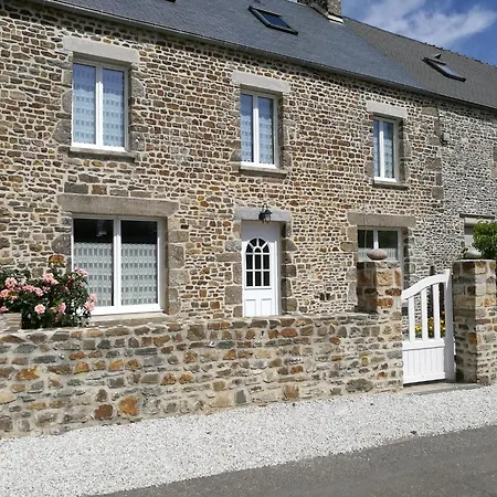 Quiet Normandy Retreat Saint-Remy-des-Landes