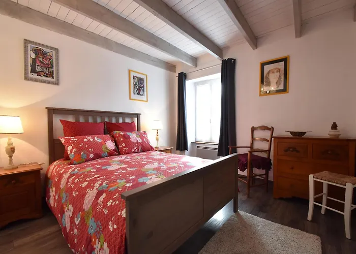 Quiet Normandy Retreat Holiday home Saint-Remy-des-Landes