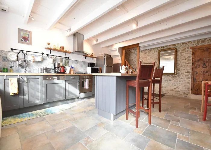 Quiet Normandy Retreat Saint-Remy-des-Landes