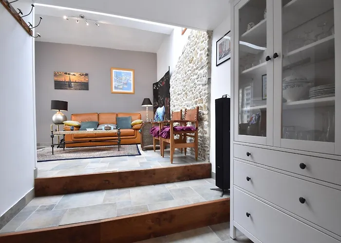 Quiet Normandy Retreat * Saint-Remy-des-Landes